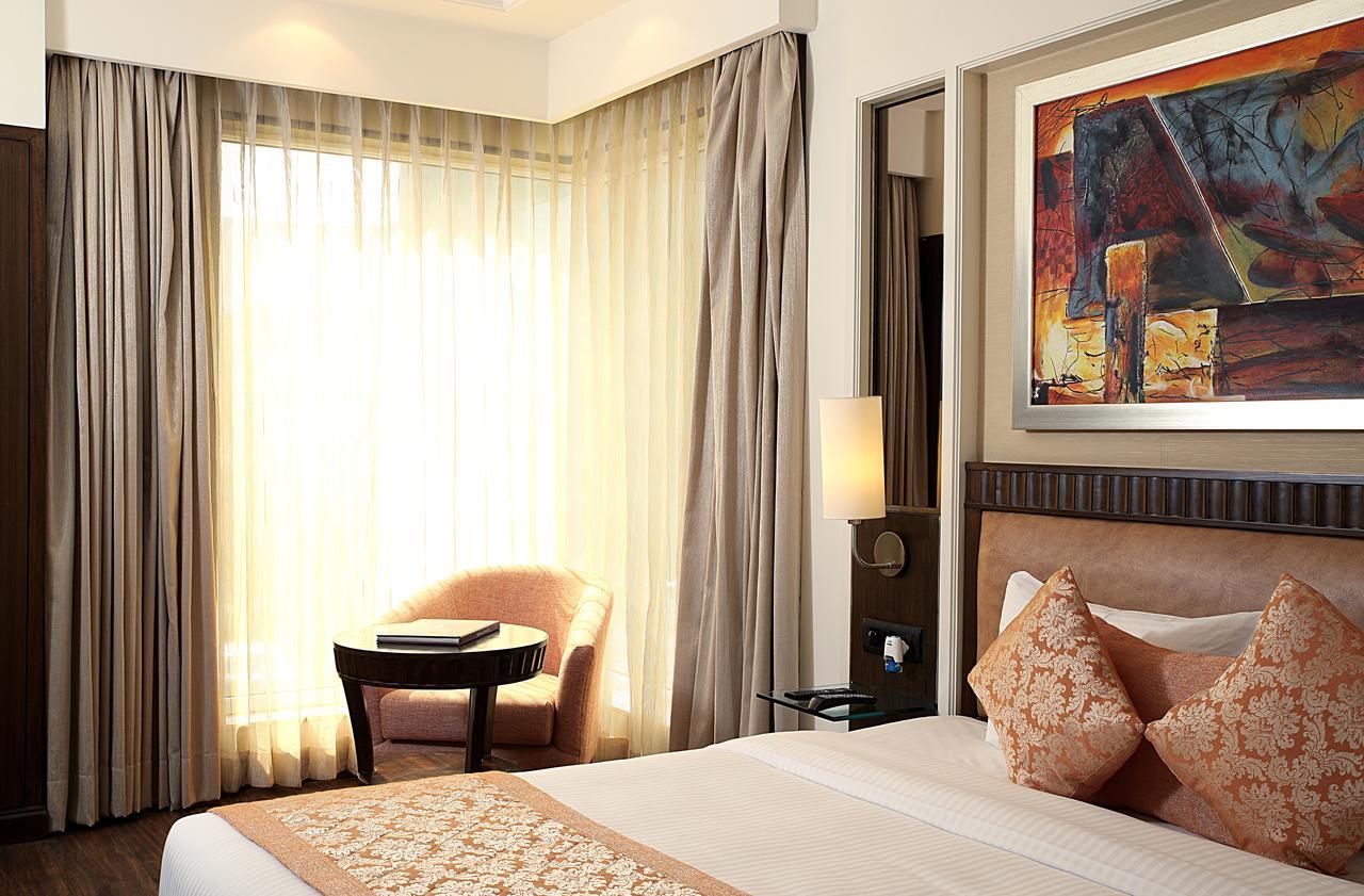 Inde Hotel Signature Tower Gurgaon Eksteriør bilde